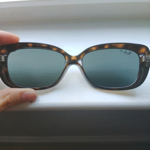 Ray-Ban • Jackie Ohh Sunglasses - Picture 9 of 9